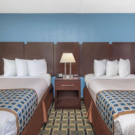 Travelodge By Wyndham Savannah Area/Richmond Hill Kültér fotó