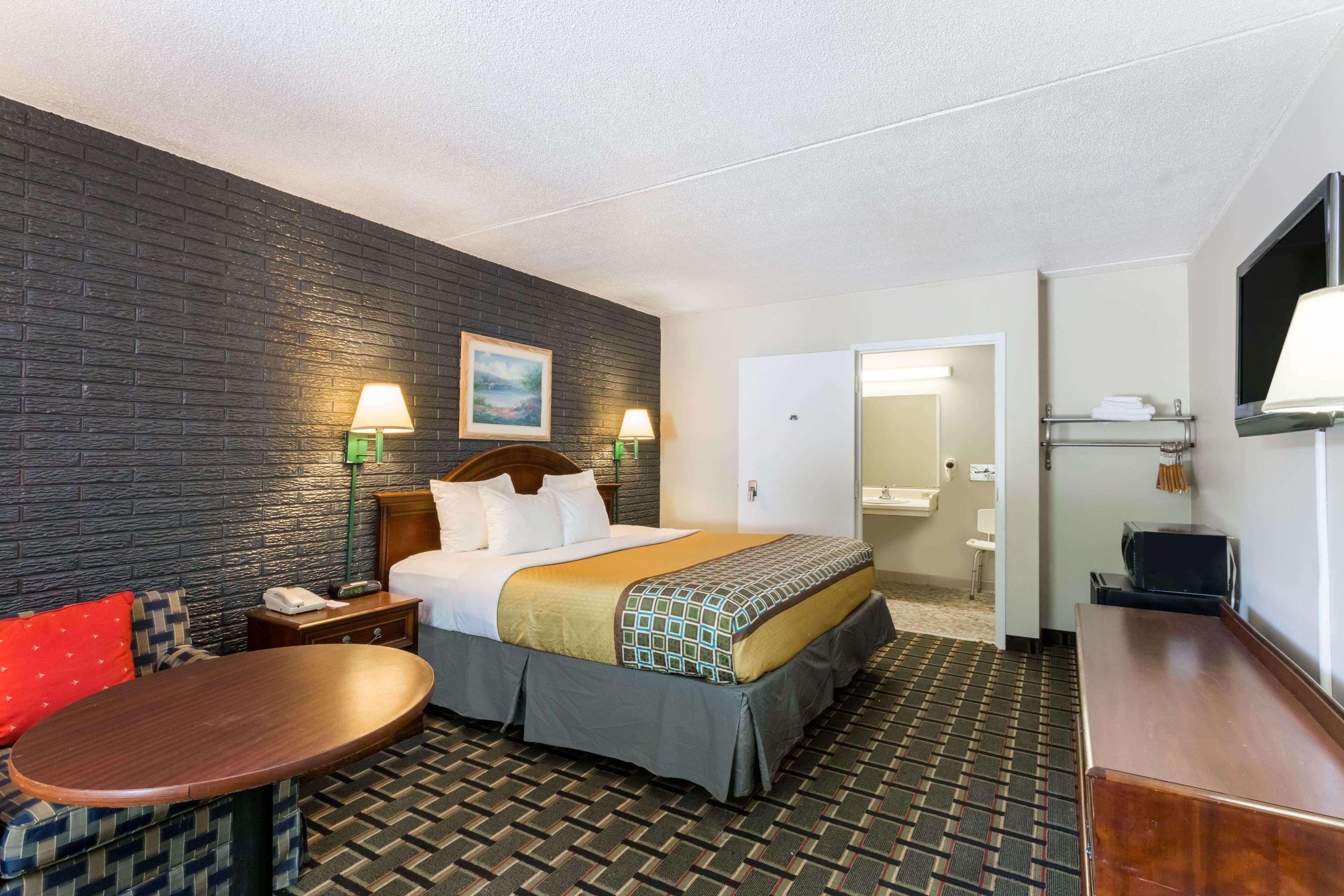 Travelodge By Wyndham Savannah Area/Richmond Hill Kültér fotó