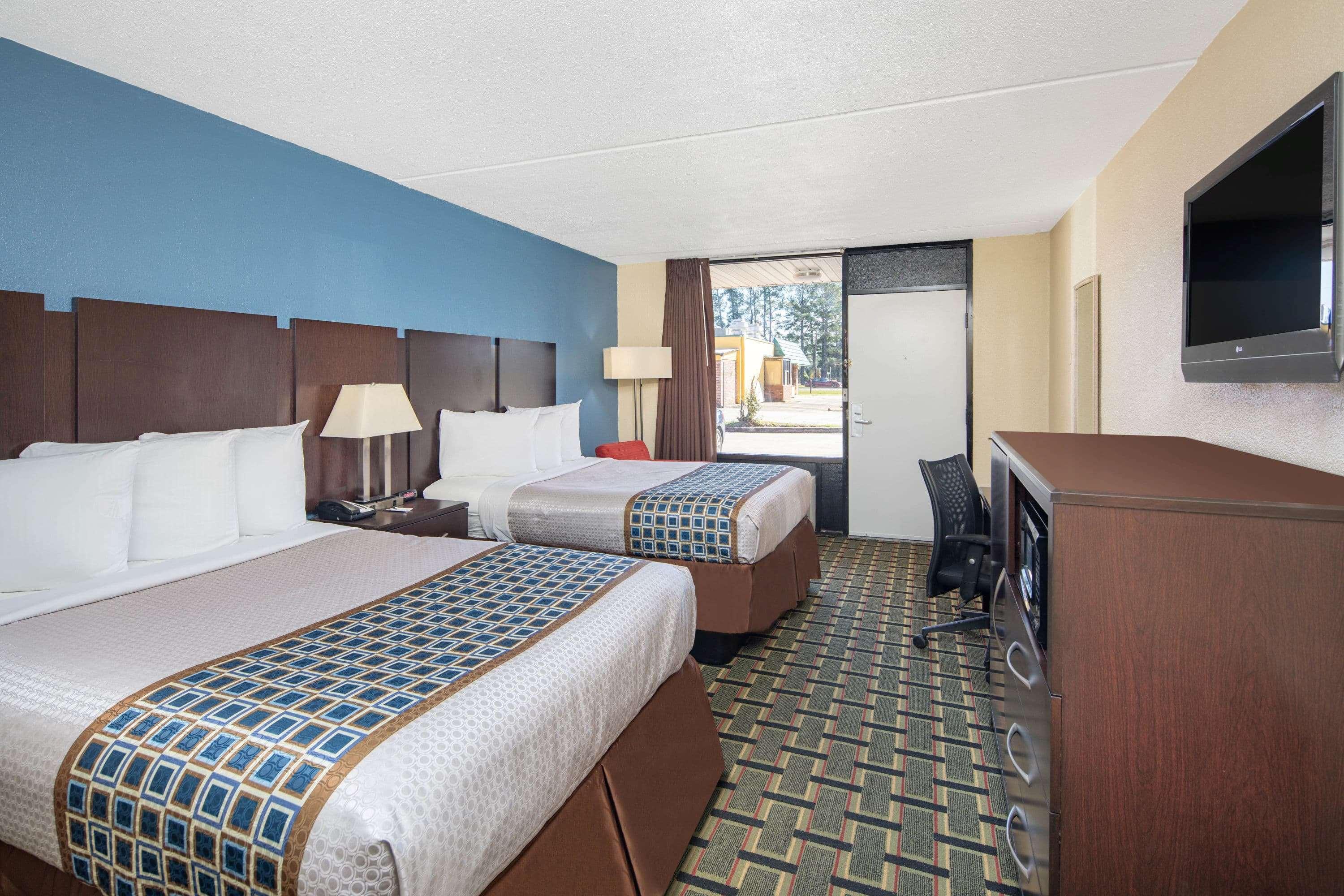 Travelodge By Wyndham Savannah Area/Richmond Hill Kültér fotó