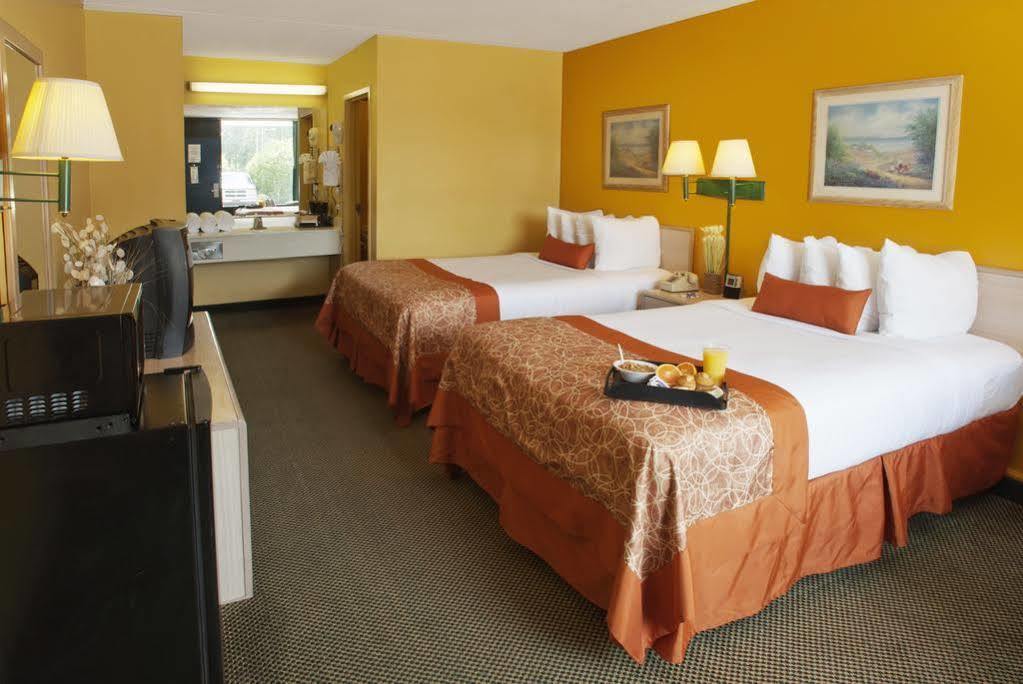 Travelodge By Wyndham Savannah Area/Richmond Hill Szoba fotó