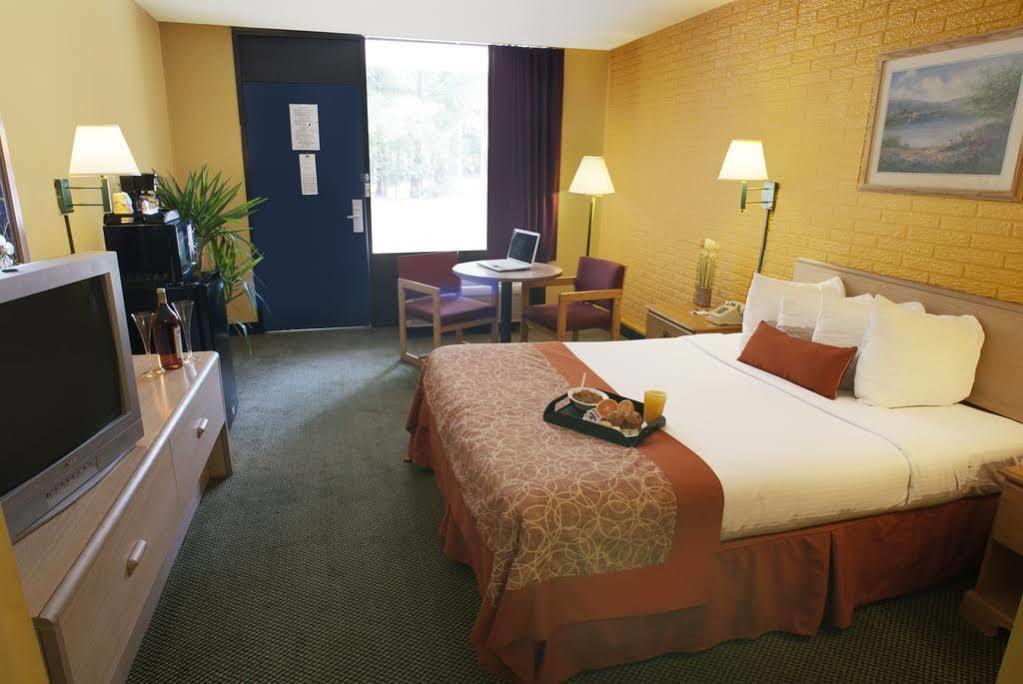 Travelodge By Wyndham Savannah Area/Richmond Hill Kültér fotó